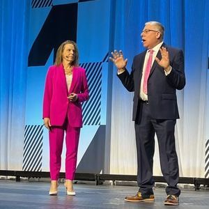 Meet your Posher, Lisa